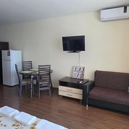 Apartment комплекс ивет, за гости надя